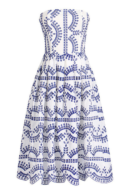 Gracefully Styled Dress for Any Occasion