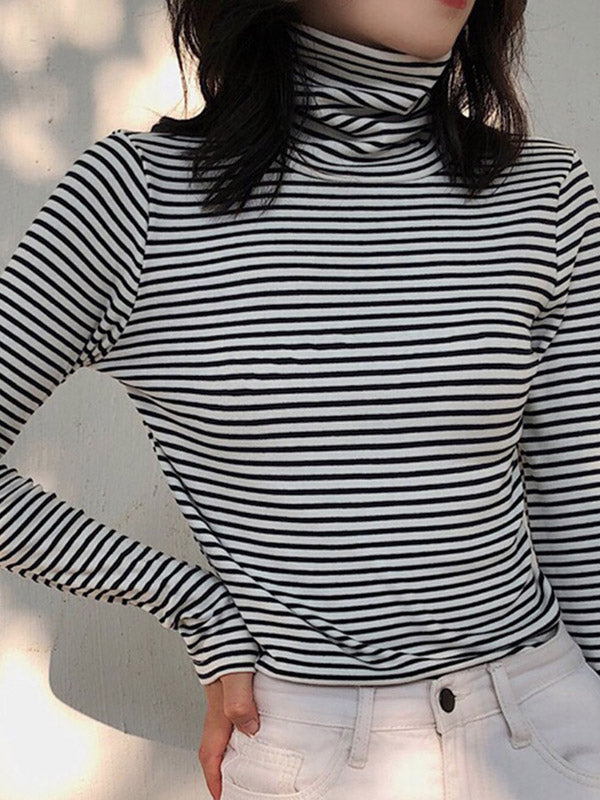 Classic Vintage T-Shirt with a Flattering Fit