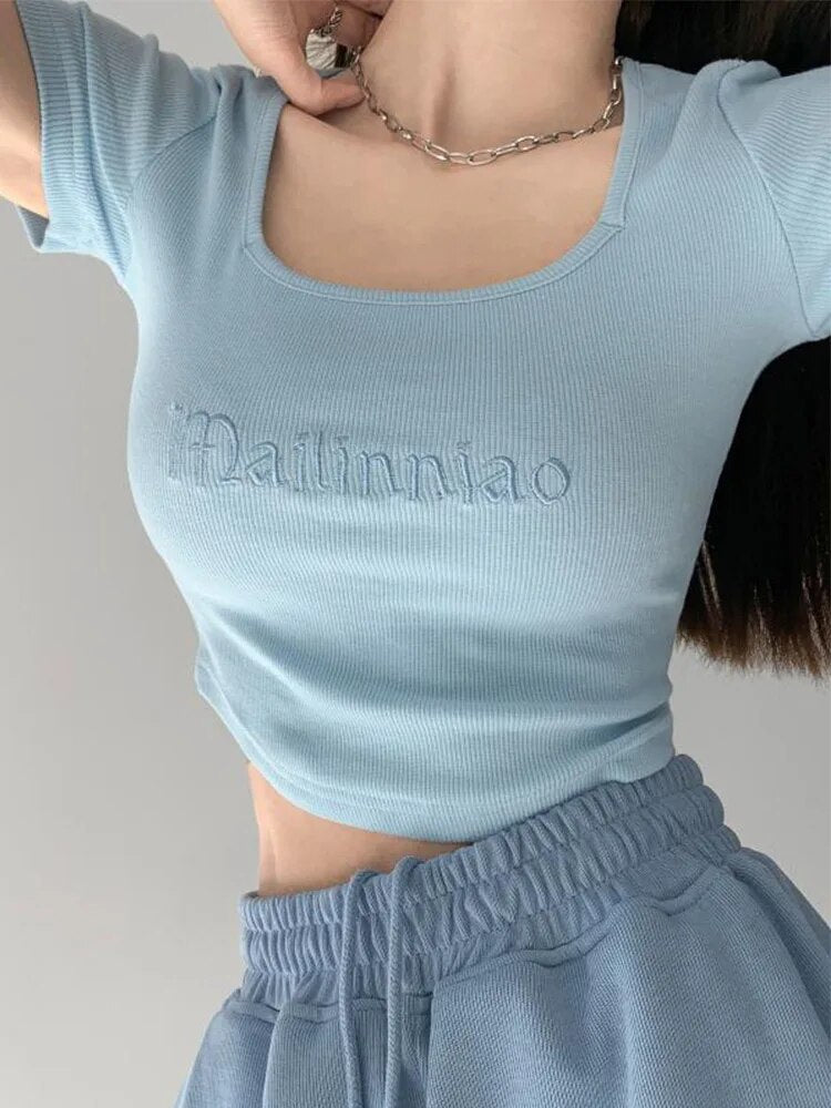 Well Tailored T-Shirt with a Graceful Silhouette