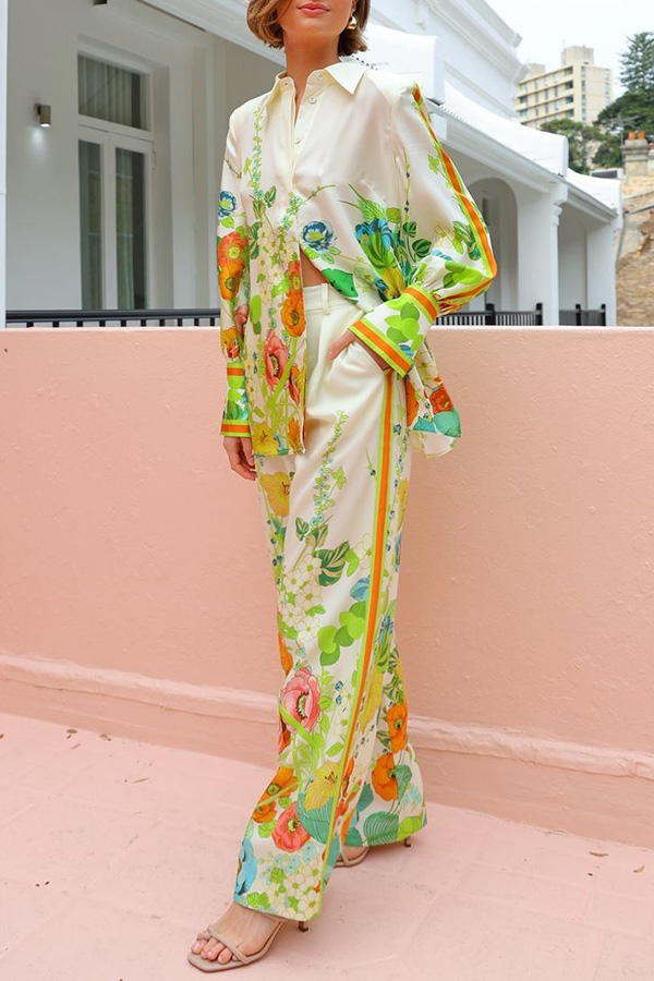 Effortlessly Elegant Pants with a Timeless Design