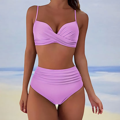 Effortlessly Elegant Bikini with a Timeless Design