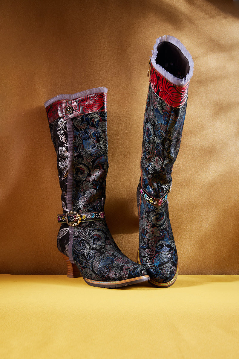 Beautifully Finished Boots in a Timeless Design