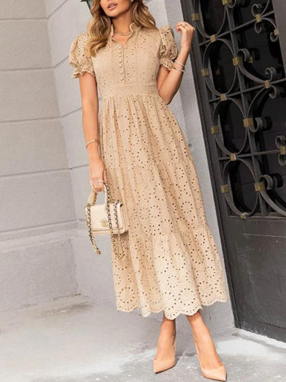 Beautifully Finished Dress in a Timeless Design