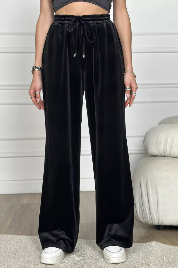 Elegantly Styled Pants for Everyday Wear