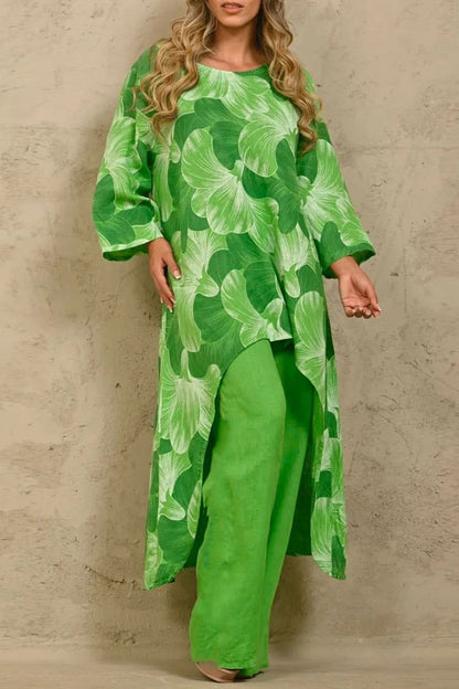 Effortlessly Elegant Garment with a Timeless Design