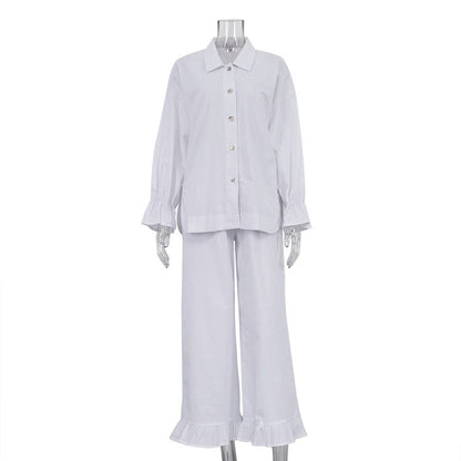 Well Tailored Trousers with a Graceful Silhouette