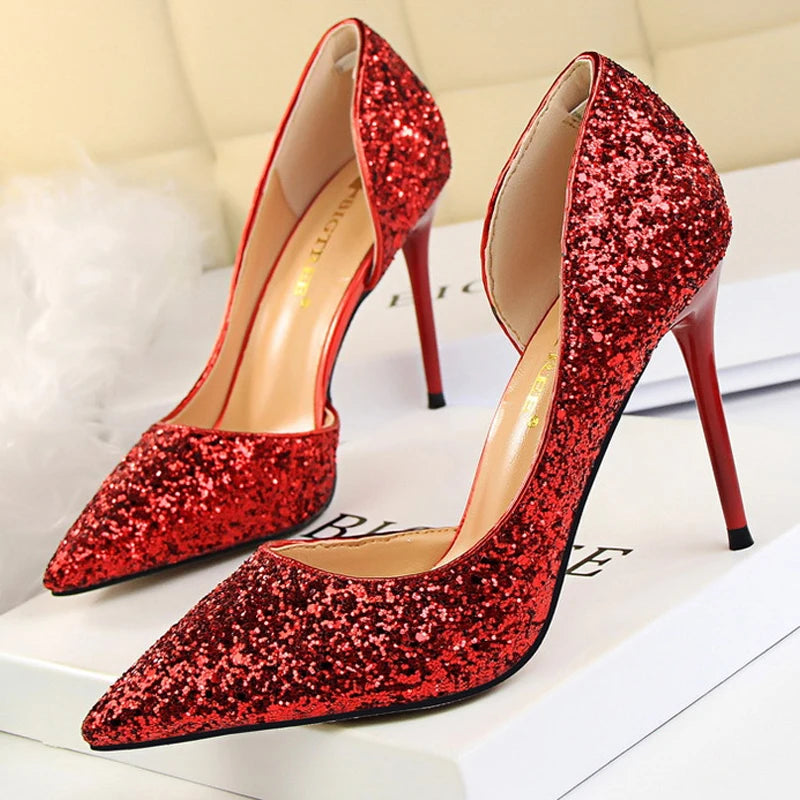 Beautifully Finished Heels in a Timeless Design