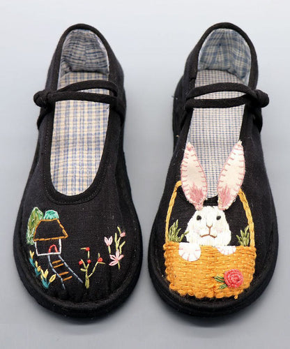 Classic Vintage Shoes with a Flattering Fit
