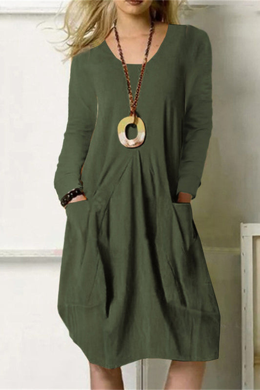 Effortlessly Elegant Dress with a Timeless Design