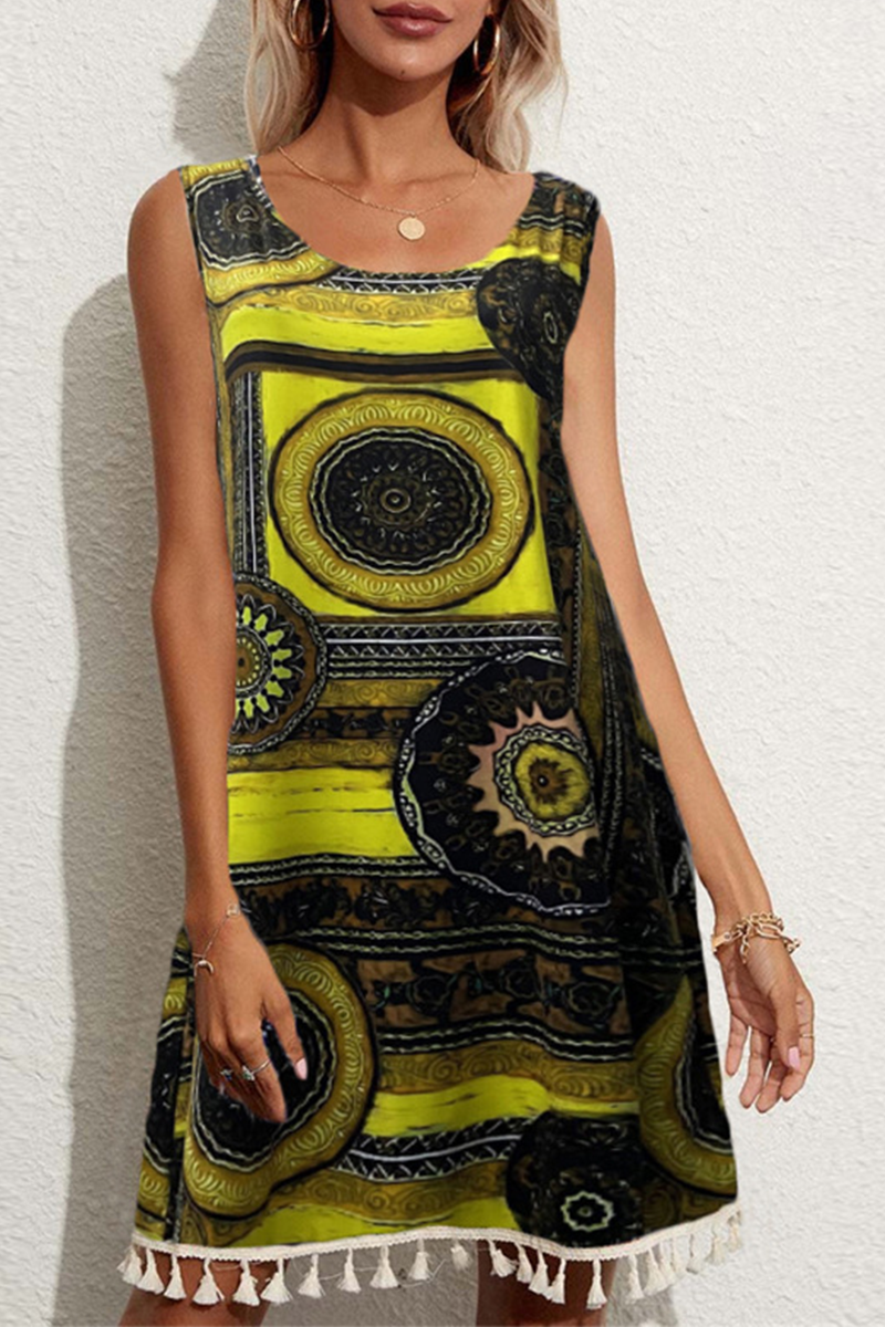 Well Tailored Dress with a Graceful Silhouette