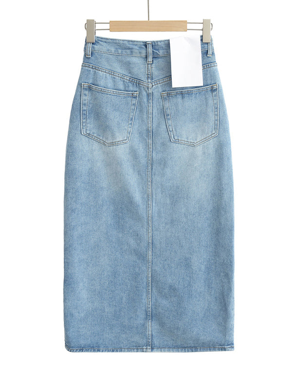 Effortlessly Elegant Garment with a Timeless Design