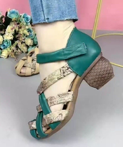 Well Tailored Sandals with a Graceful Silhouette