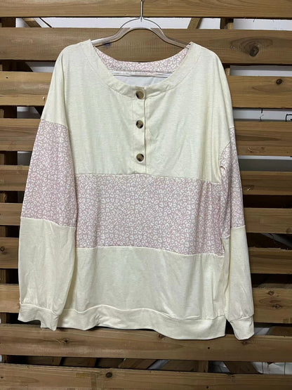 Effortlessly Elegant Sweater with a Timeless Design
