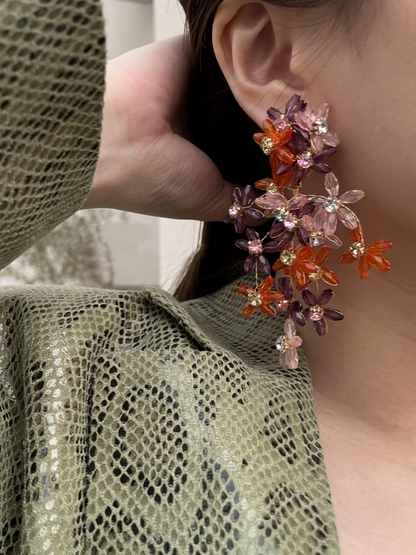 Effortlessly Elegant Garment with a Timeless Design