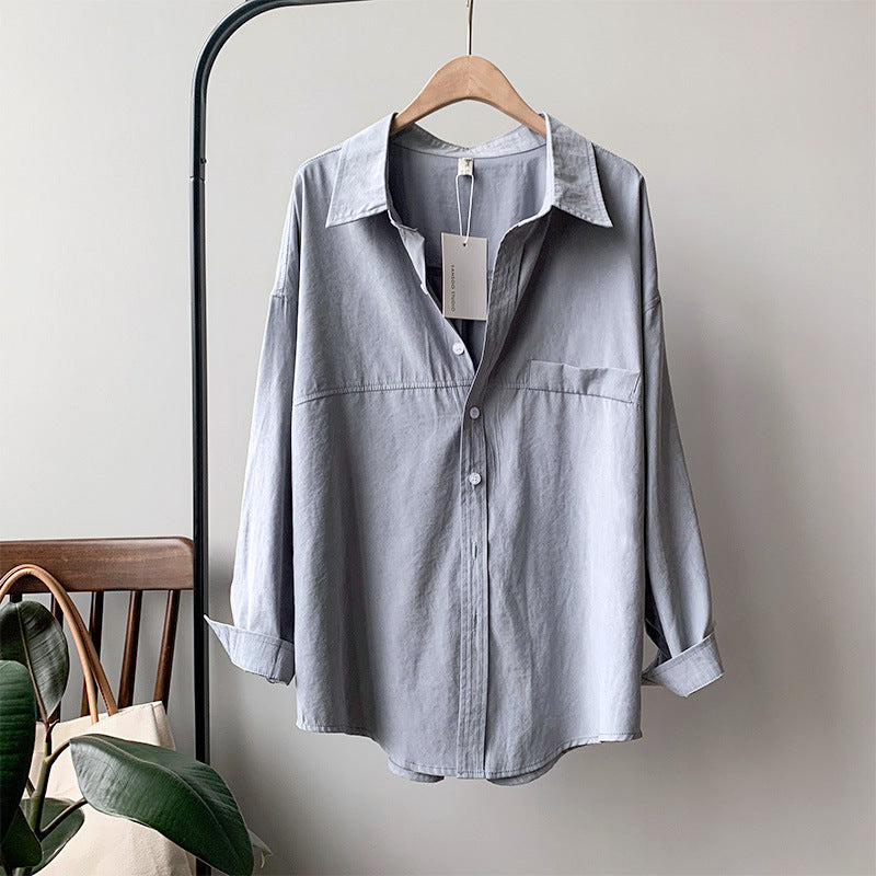 Classic Vintage Shirt with a Flattering Fit