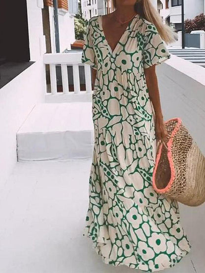 Effortlessly Elegant Dress with a Timeless Design