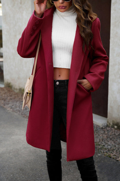 Well Tailored Coat with a Graceful Silhouette