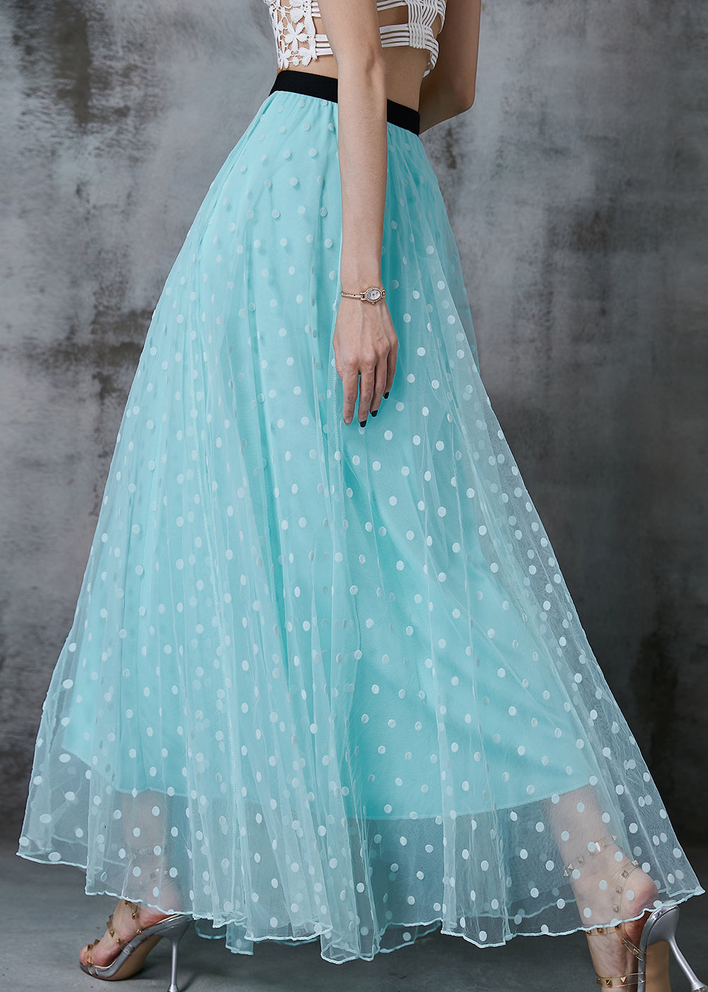 Beautifully Finished Garment in a Timeless Design