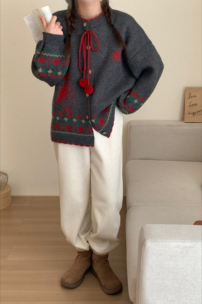 Classic Vintage Cardigan with a Flattering Fit