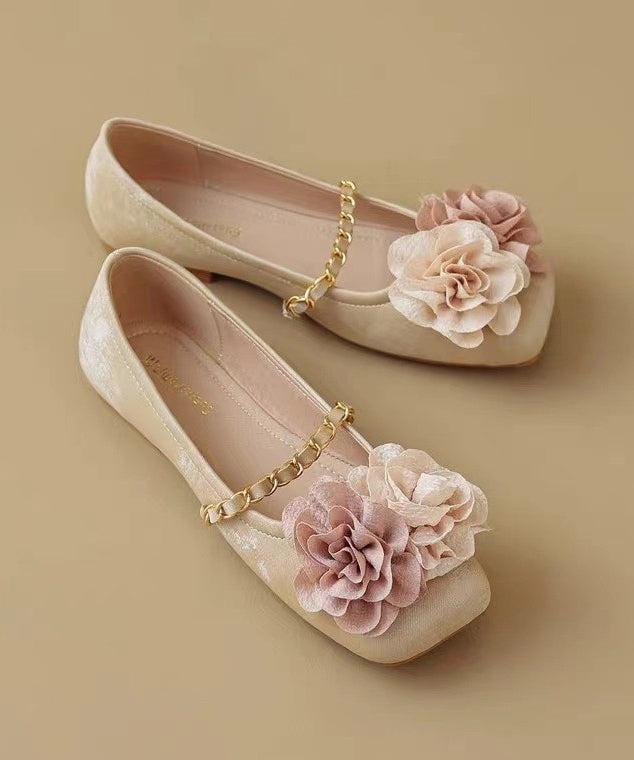 A Vintage Style Shoes with Delicate Timeless Details