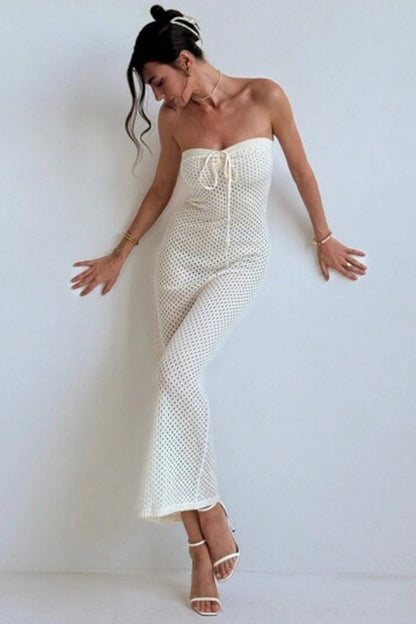 Well Tailored Garment with a Graceful Silhouette