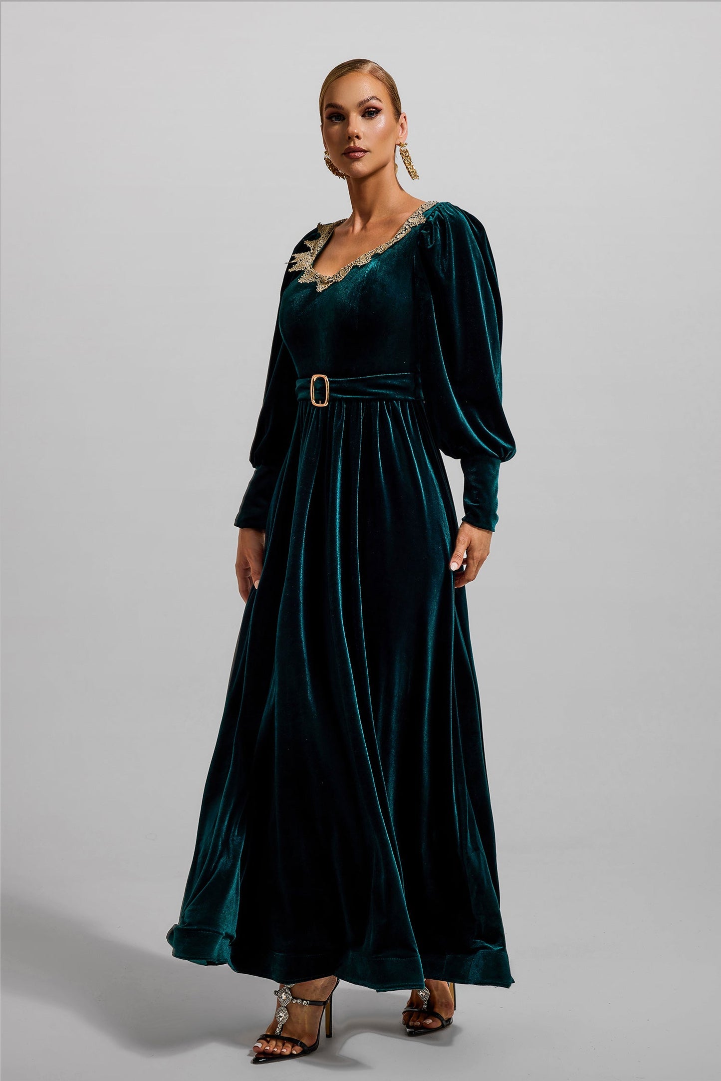 Polished Dress with an Effortless Classic Look