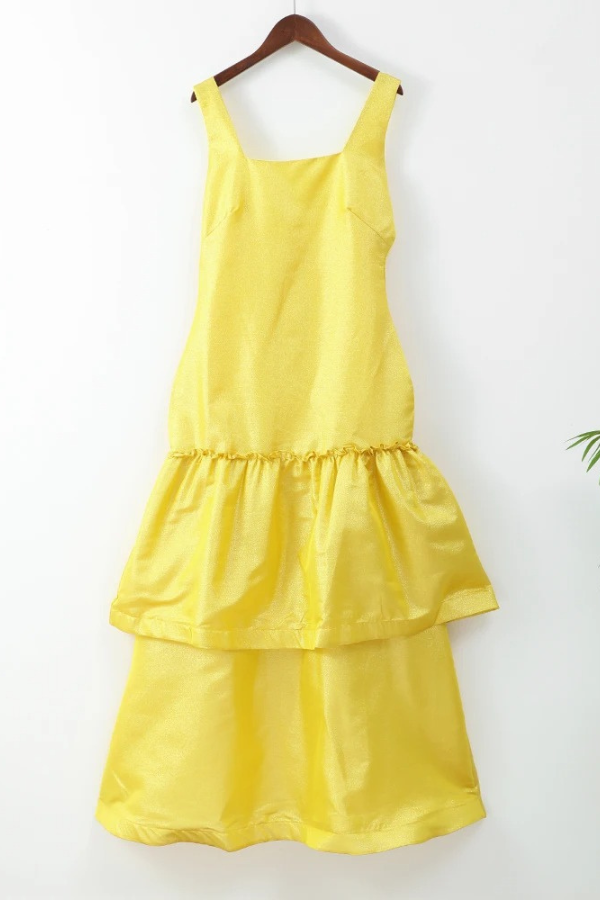 Gracefully Styled Garment for Any Occasion