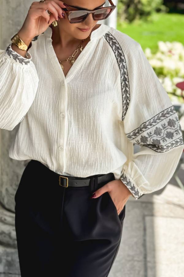 Beautifully Crafted Shirt in a Classic Style