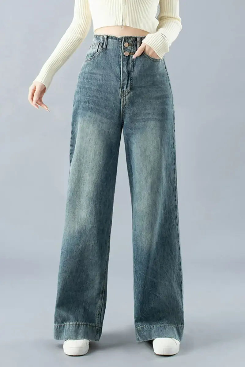 Gracefully Styled Garment for Any Occasion