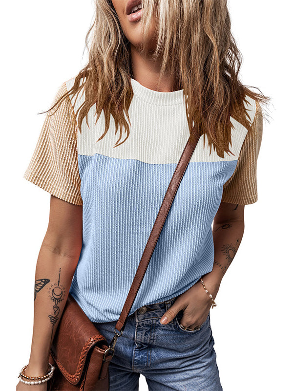 Well Tailored T-Shirt with a Graceful Silhouette