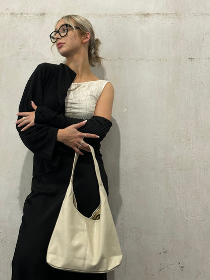 Beautifully Finished Garment in a Timeless Design