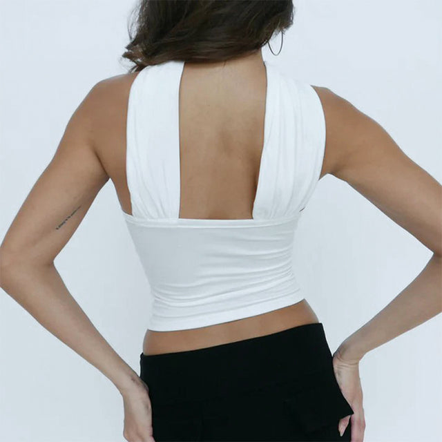 Well Tailored Top with a Graceful Silhouette