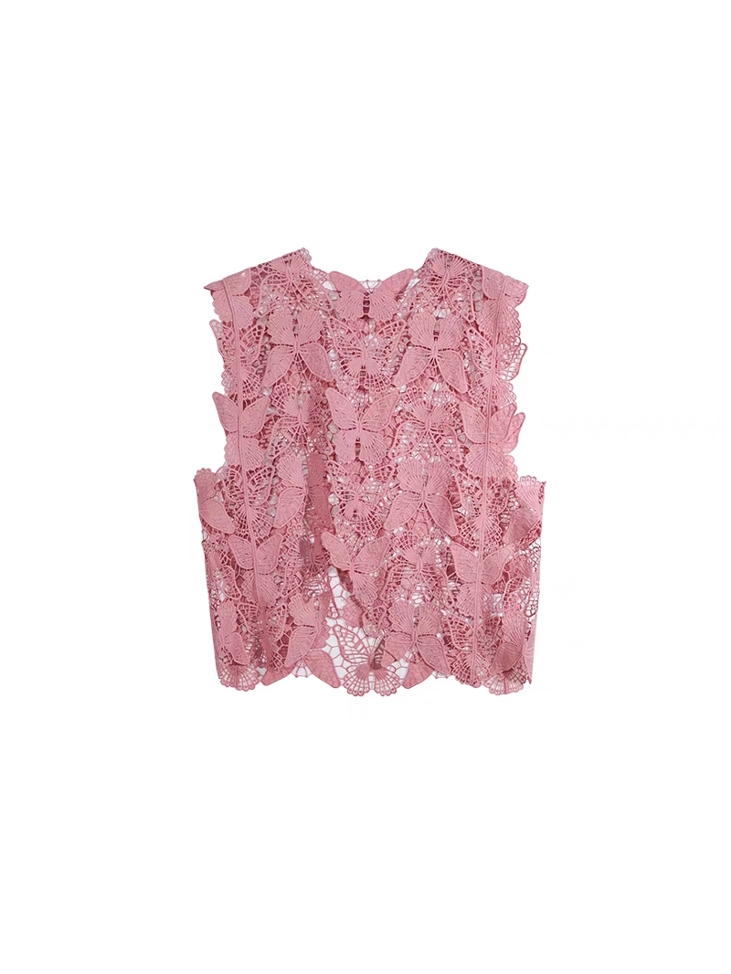 Beautifully Crafted Top in a Classic Style