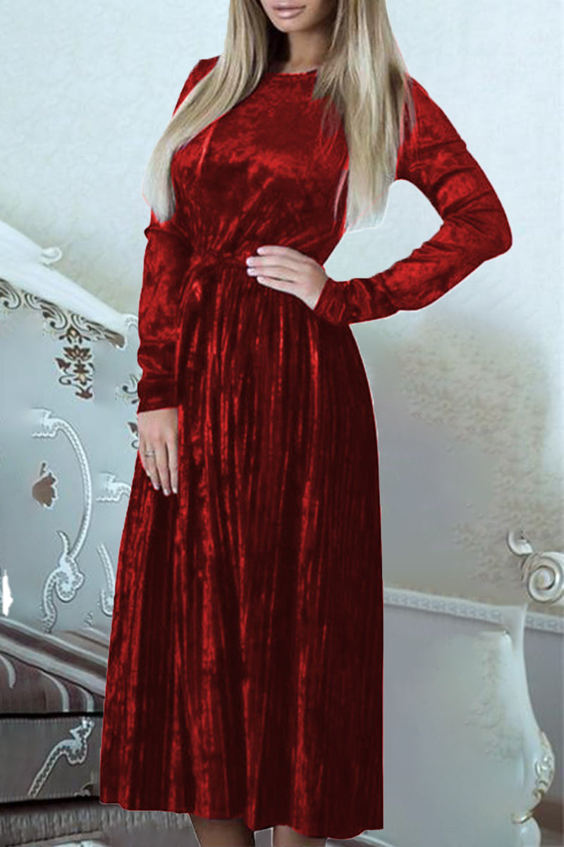 Sophisticated Dress with a Clean Classic Look