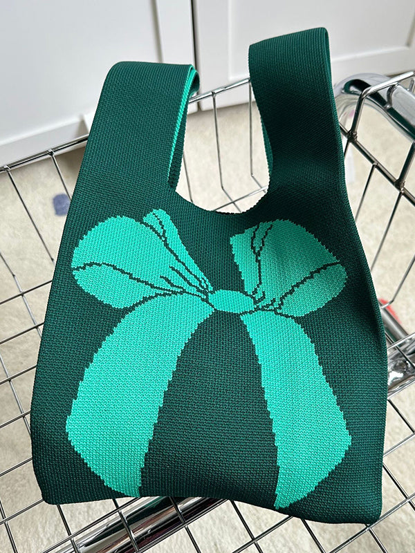 Elegantly Styled Bag for Everyday Wear