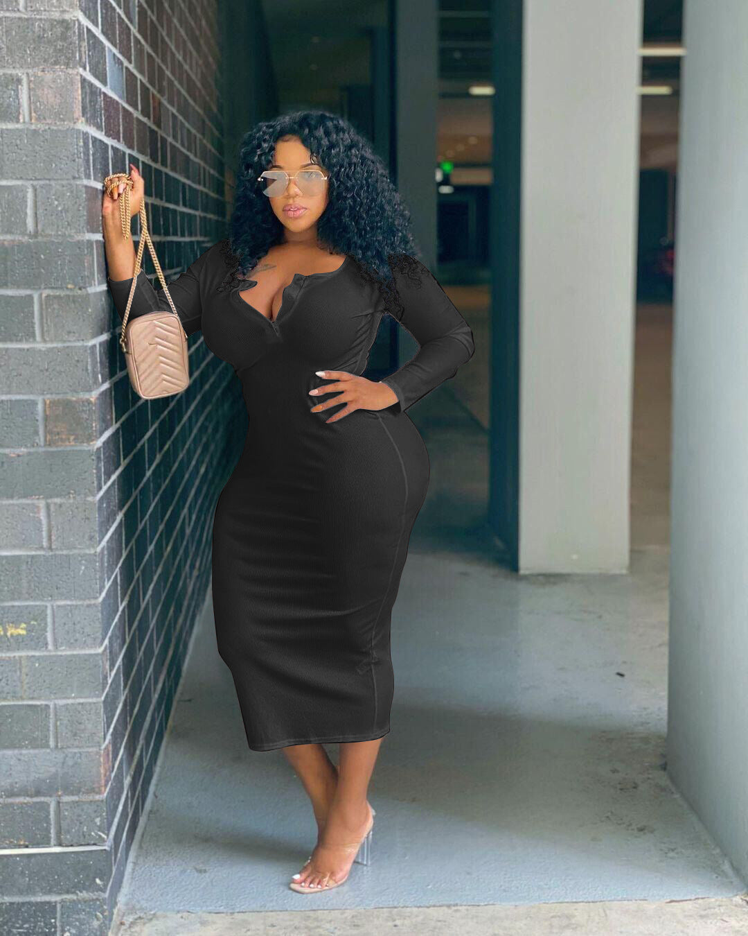 Gracefully Styled Dress for Any Occasion