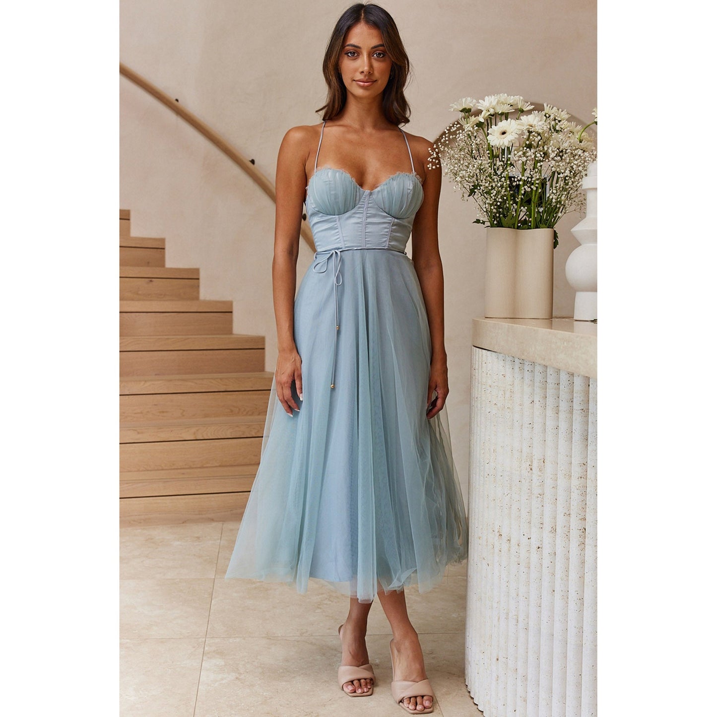 Gracefully Styled Dress for Any Occasion