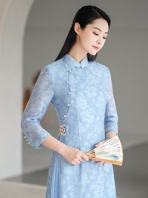 A Vintage Style Garment with Delicate Timeless Details
