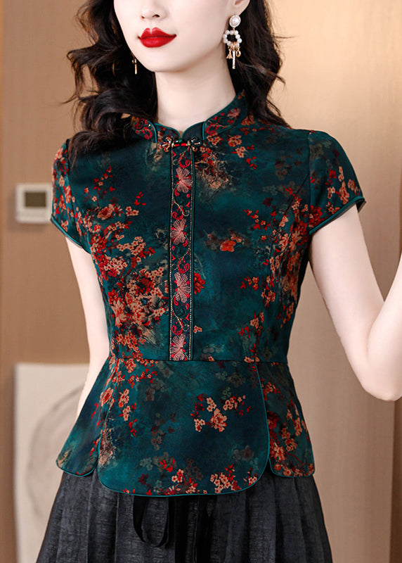 Sophisticated Shirt with a Clean Classic Look
