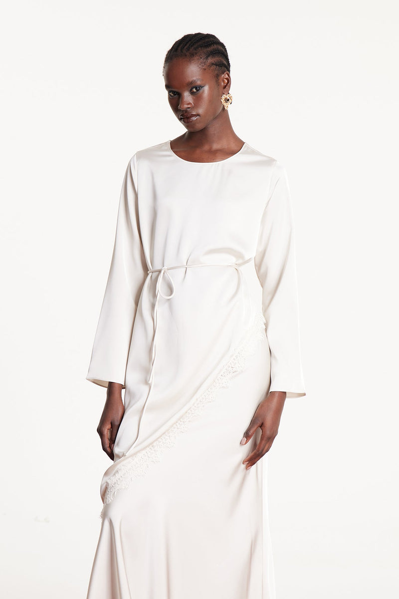 A Vintage Style Top with Delicate Timeless Details