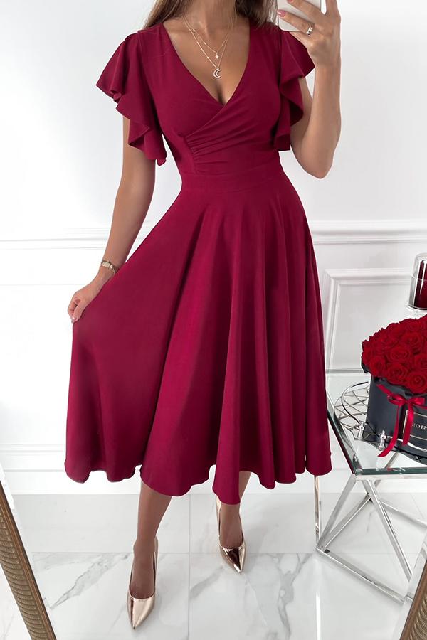 Classic Vintage Dress with a Flattering Fit