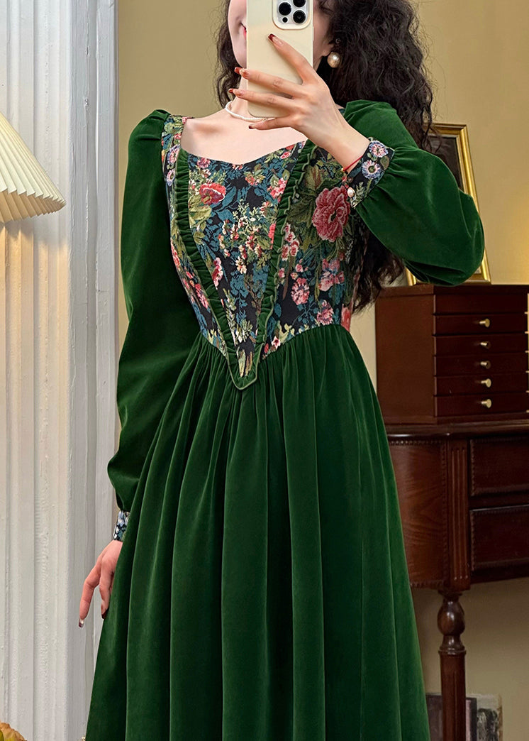 Classic Vintage & Enduringly Stylish Dress