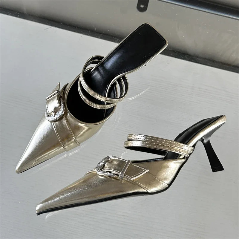 Gracefully Styled Garment for Any Occasion