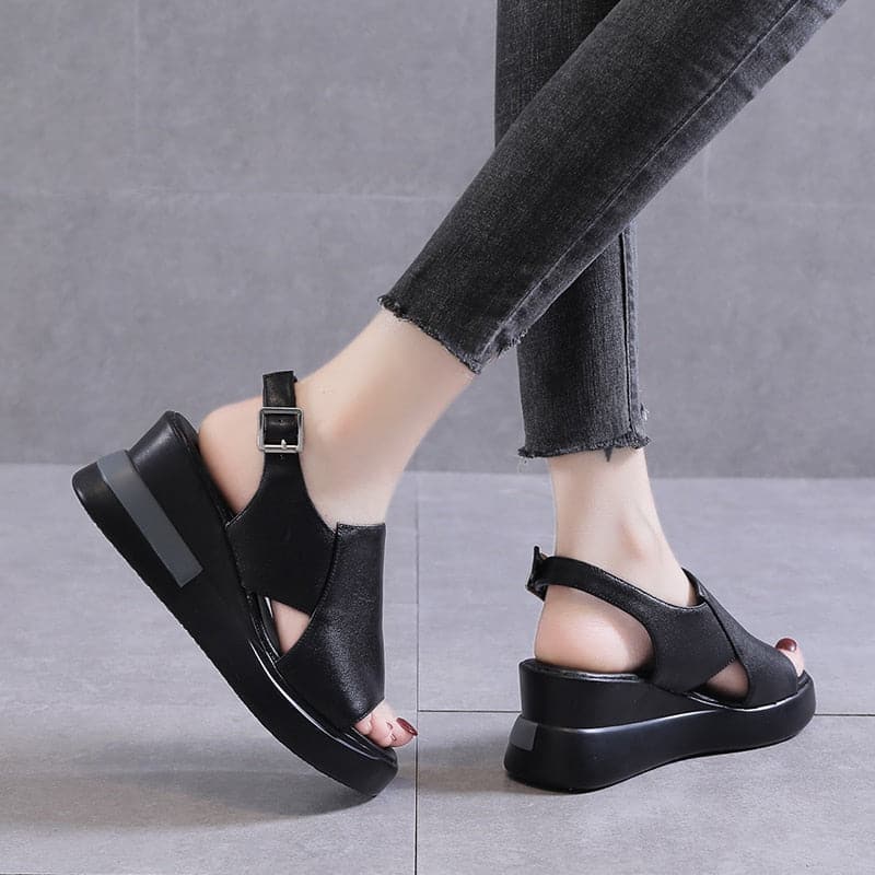 Beautifully Finished Heels in a Timeless Design