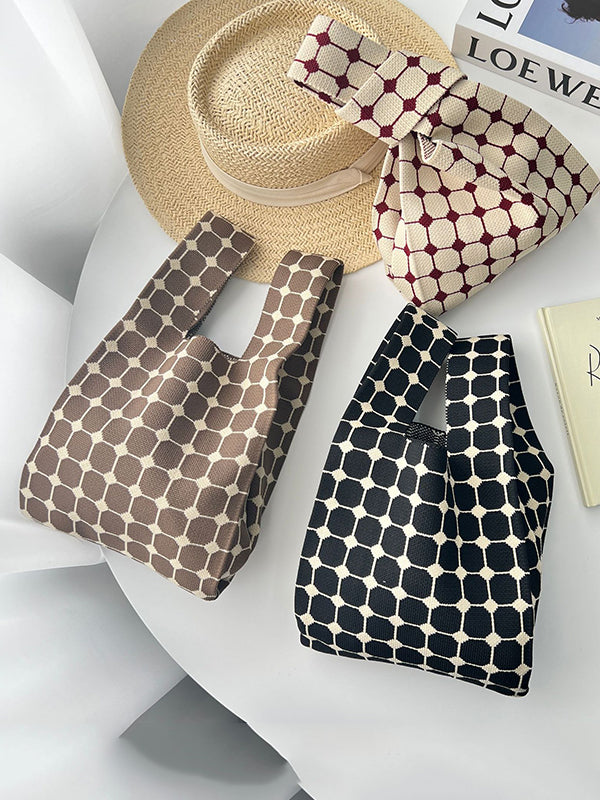 Gracefully Styled Bag for Any Occasion