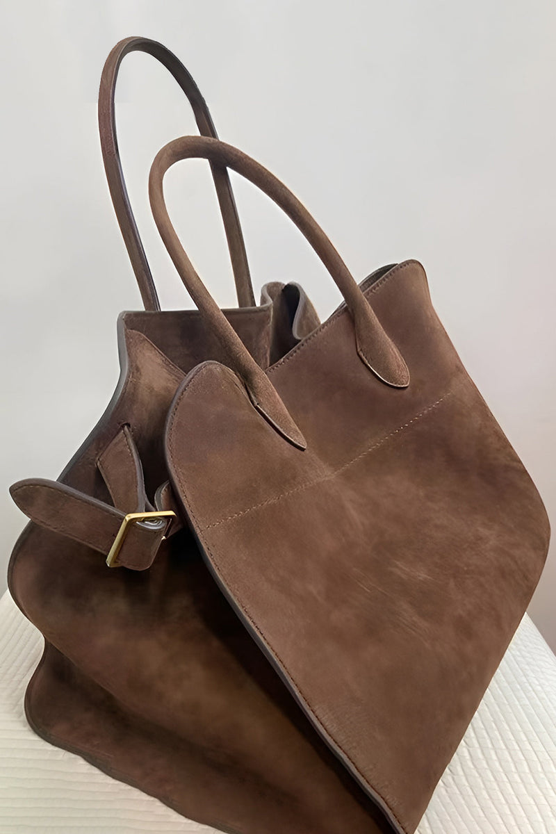 Beautifully Finished Bag in a Timeless Design
