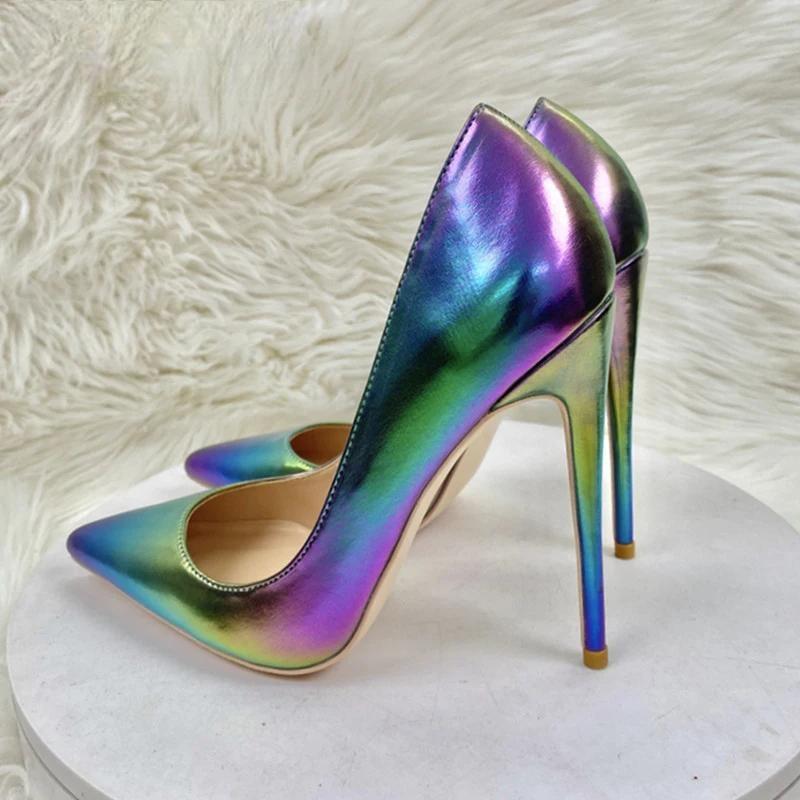Effortlessly Elegant Shoes with a Timeless Design