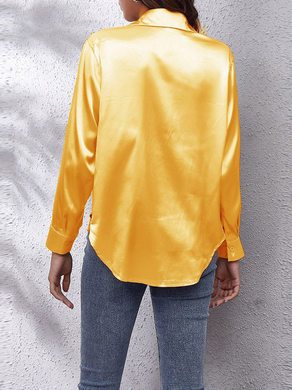 Classic Vintage Blouse with a Flattering Fit