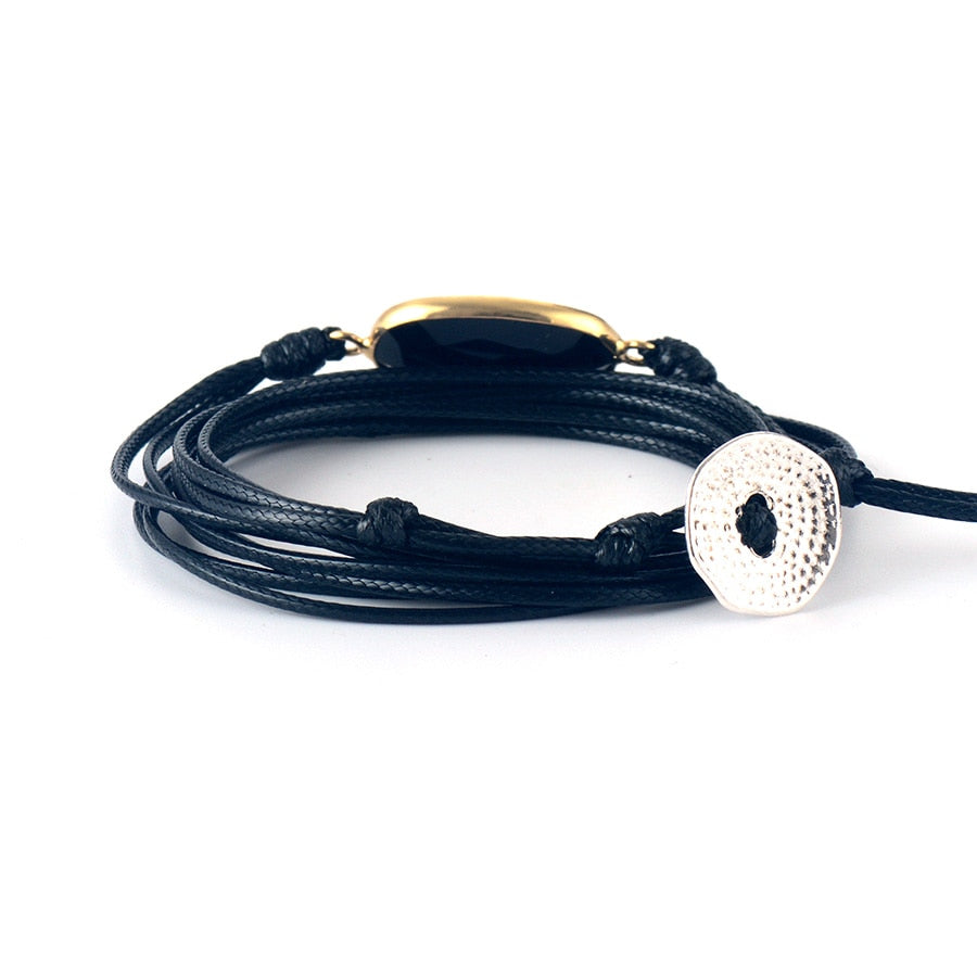 Effortlessly Elegant Garment with a Timeless Design