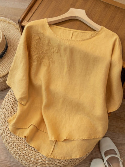 Elegantly Styled Blouse for Everyday Wear